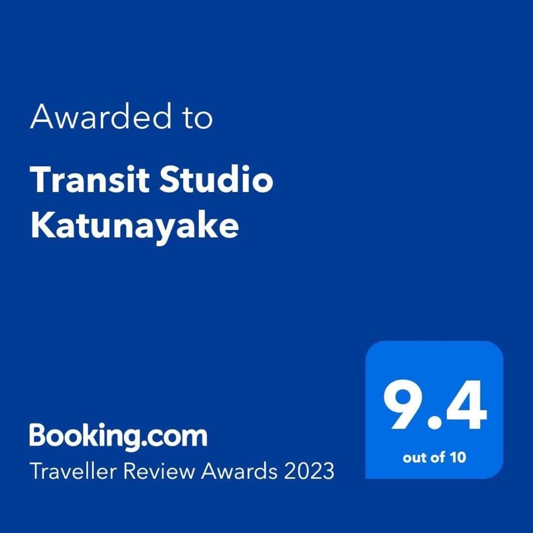 Transit Studio Katunayaka Exteriör bild